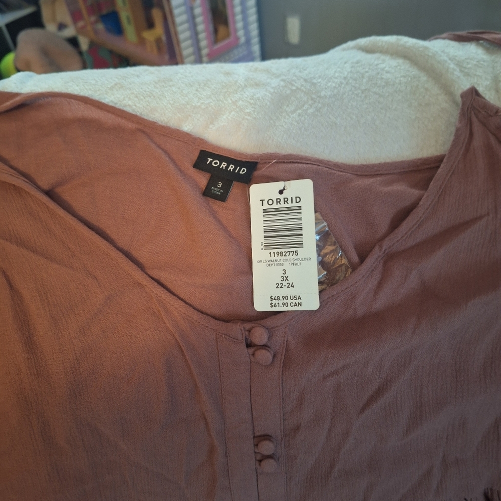 Blouse tan torrid size 3